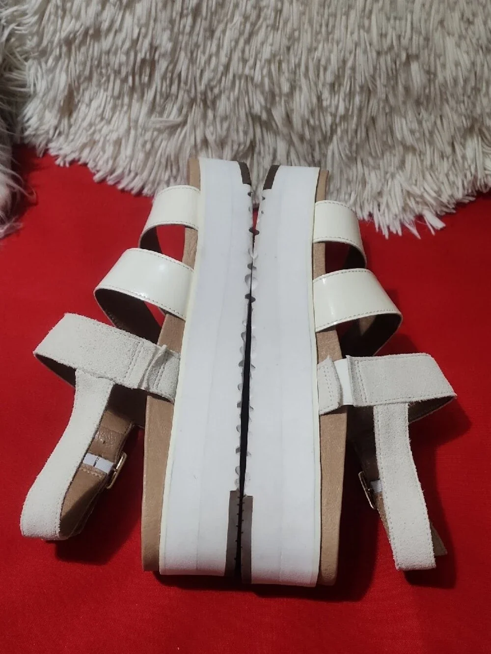 UGG BRAELYNN Women’s White Triple-Strap Platform Sandals